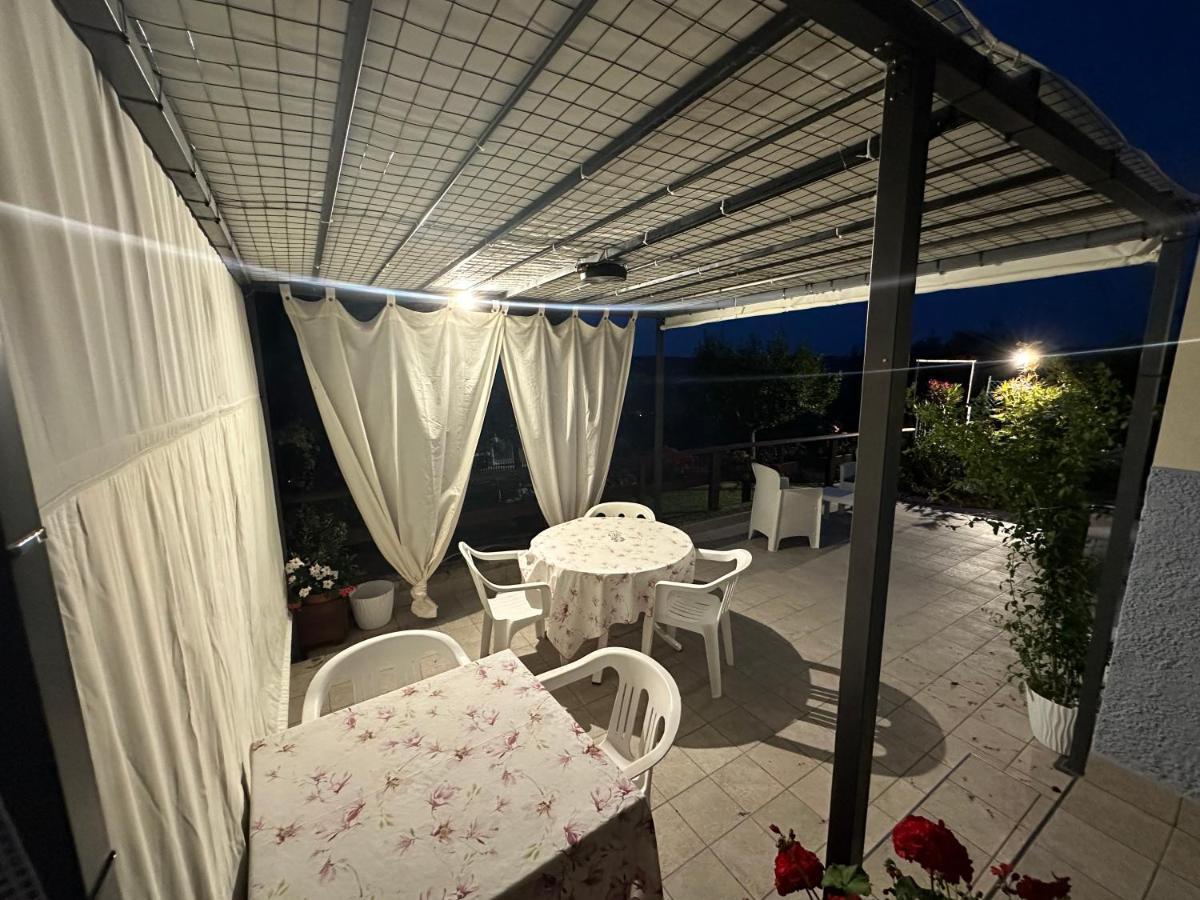 Sant'Omero Il Gruccione Bed & Breakfast エクステリア 写真