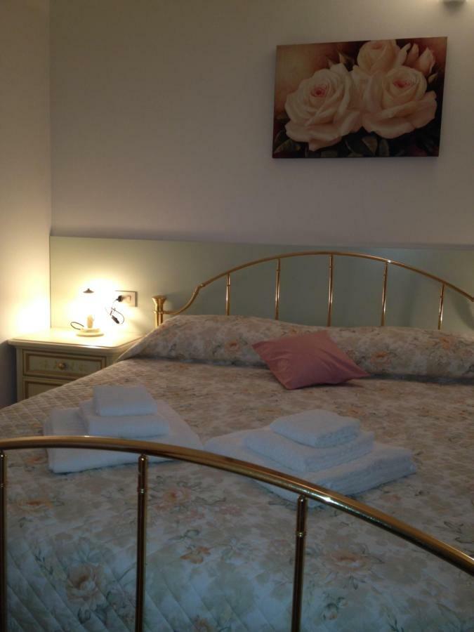 Sant'Omero Il Gruccione Bed & Breakfast エクステリア 写真