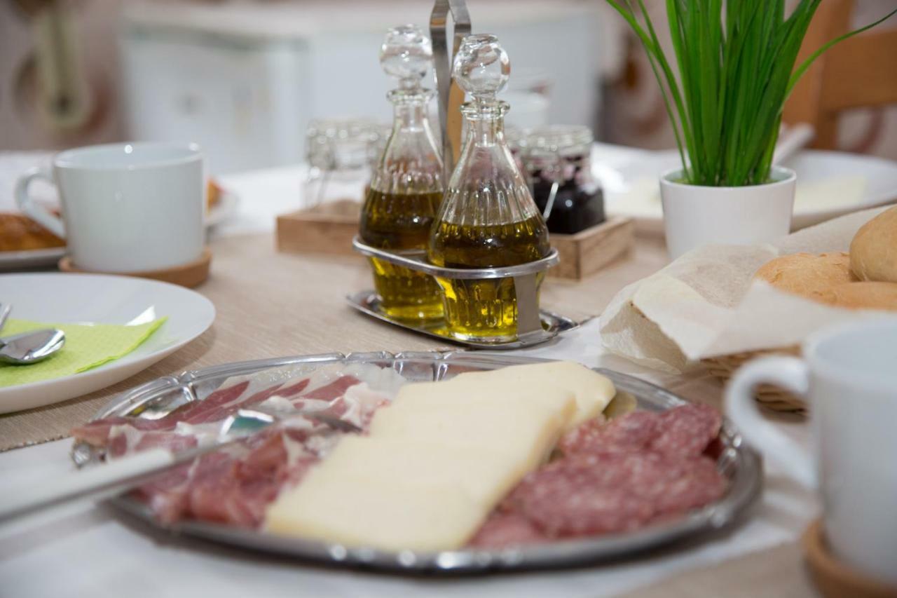 Sant'Omero Il Gruccione Bed & Breakfast エクステリア 写真